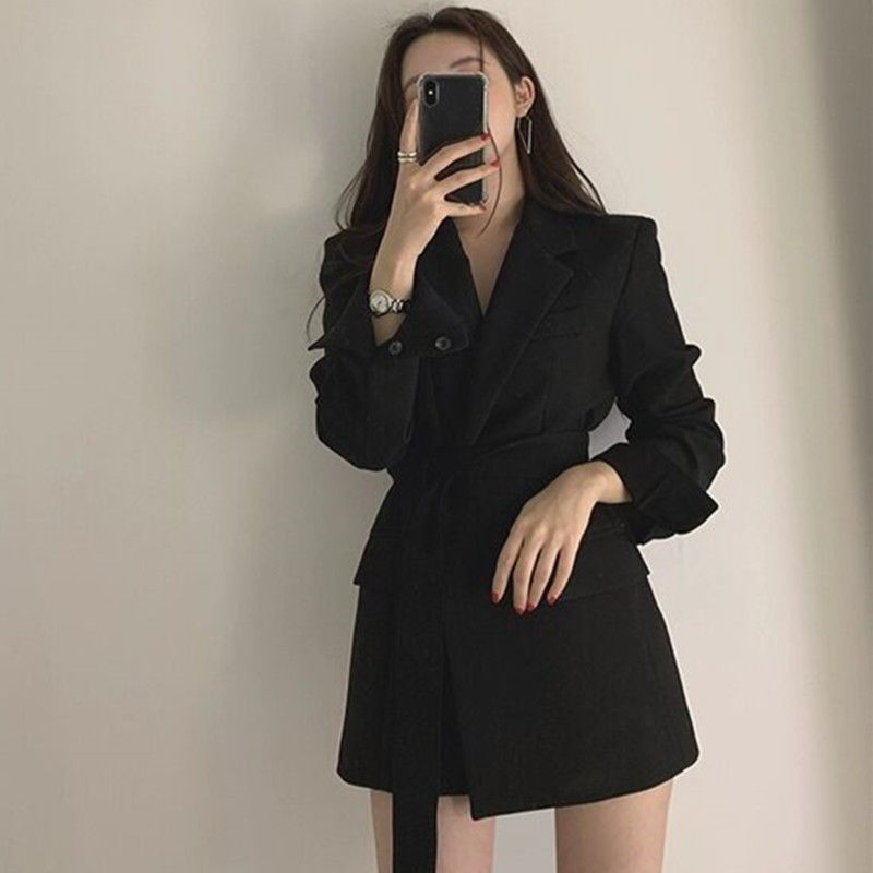 Kate – Elegant Lace-Up Suit Jacket