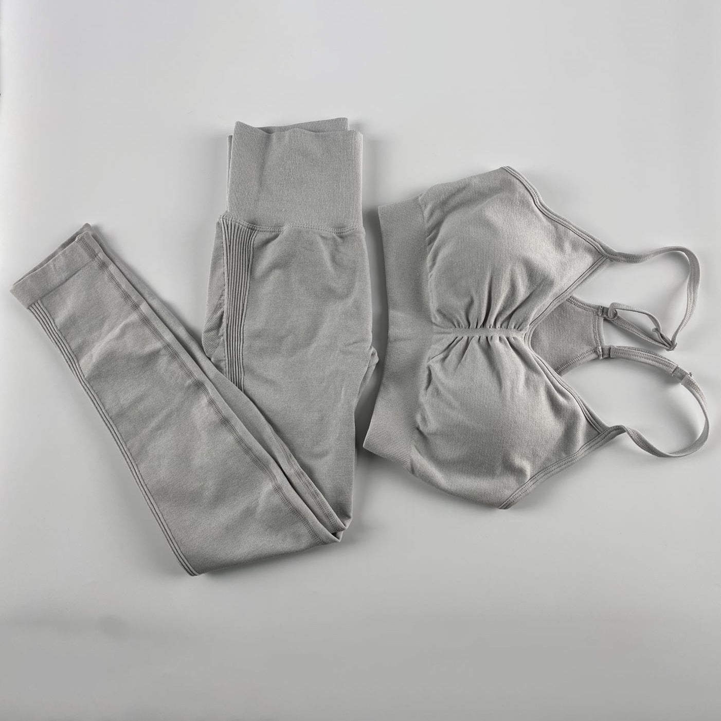 Abigail – Women's Yoga Set with Crop Top and Leggings