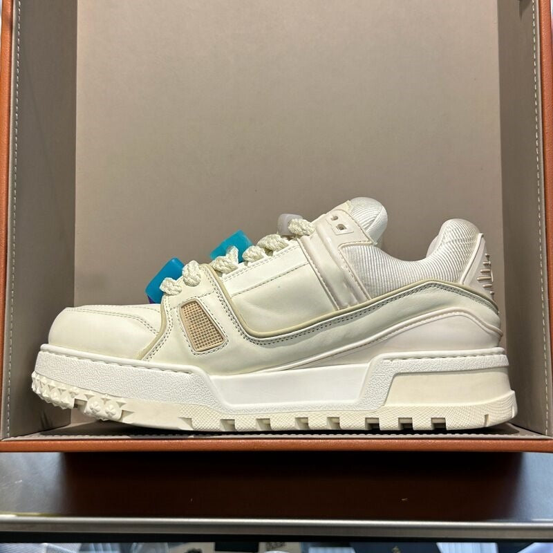 Amelia – Thick Sole Casual Sports Shoes