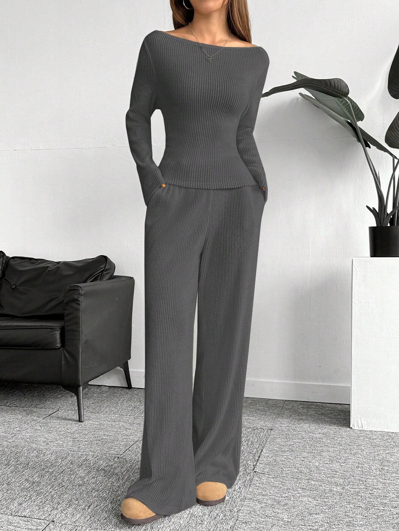 Jacqueline – Casual Long Sleeve Suit with Straight-Leg Pants