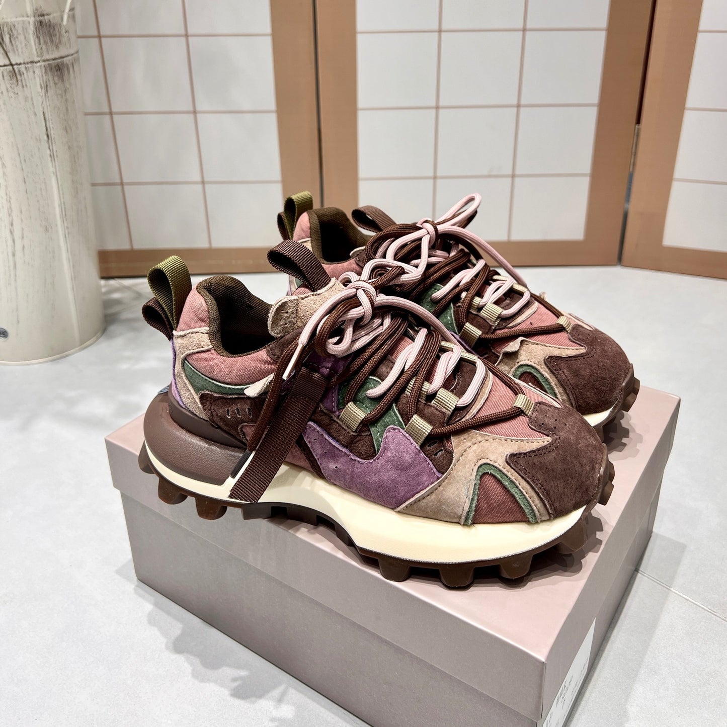 Natasha – Retro High Gloss Sports Shoes with Thick Soles