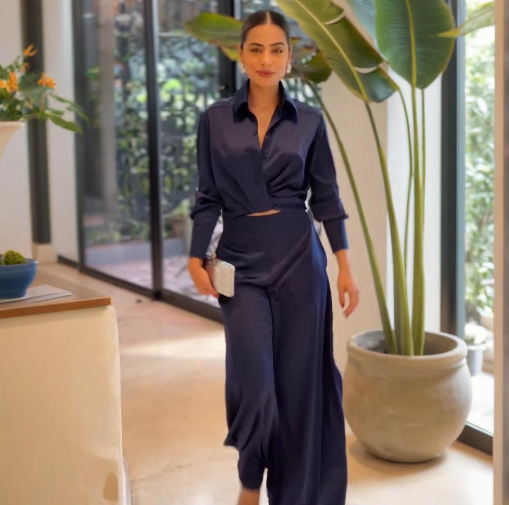 Sara – Loose Cool Top with Wide Leg Pants