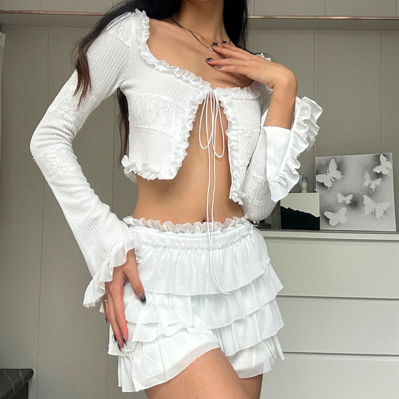 Clara – Fashionable Knitted Ruffled Shorts Suit