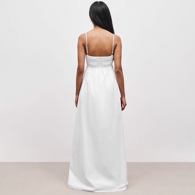 Marion – Casual Sleeveless Smocked Dress