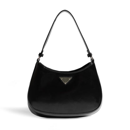 Sara – Vintage Saddle Bag with Urban Simplicity