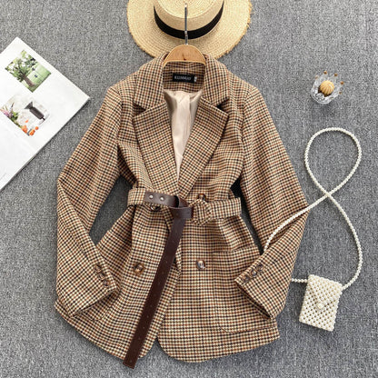 Laura – Double-breasted Plaid Blazer