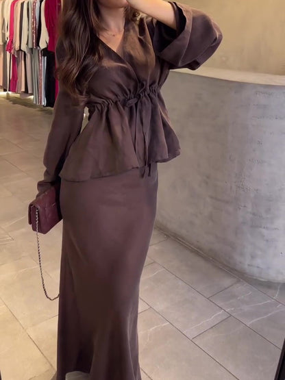 Mary – V-neck Tunic & High-waisted Skirt Set