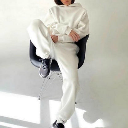 Jon – Two-Piece Sportswear for Autumn and Winter