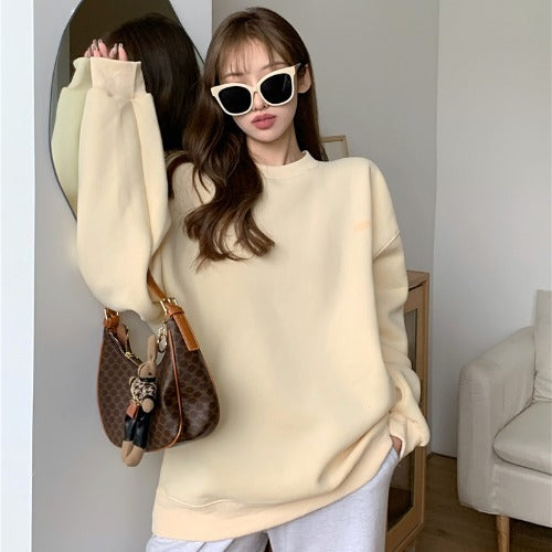 Gillian – Loose Chic Vegan Pullover with Long Sleeves