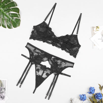 Louise – Lace Embroidered Lingerie Set
