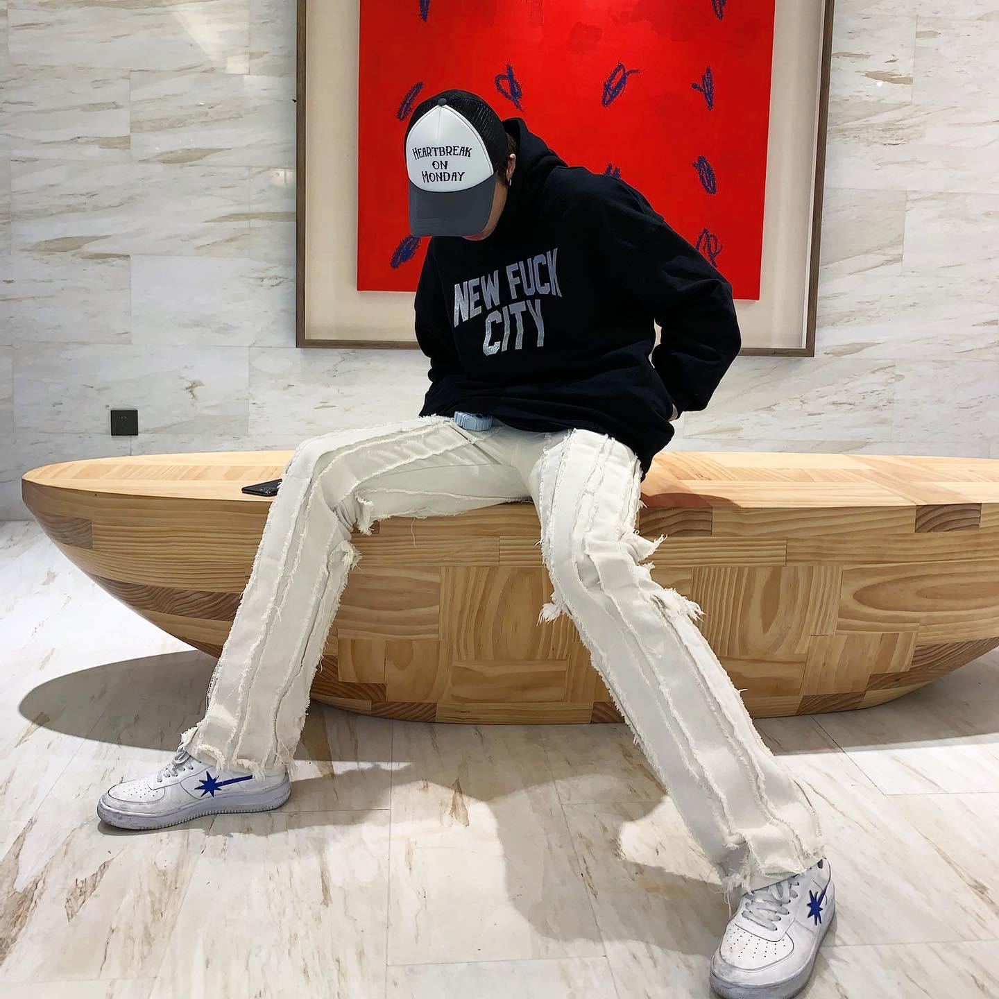 Lisa – Deconstructed Stitching Raw Edge Jeans