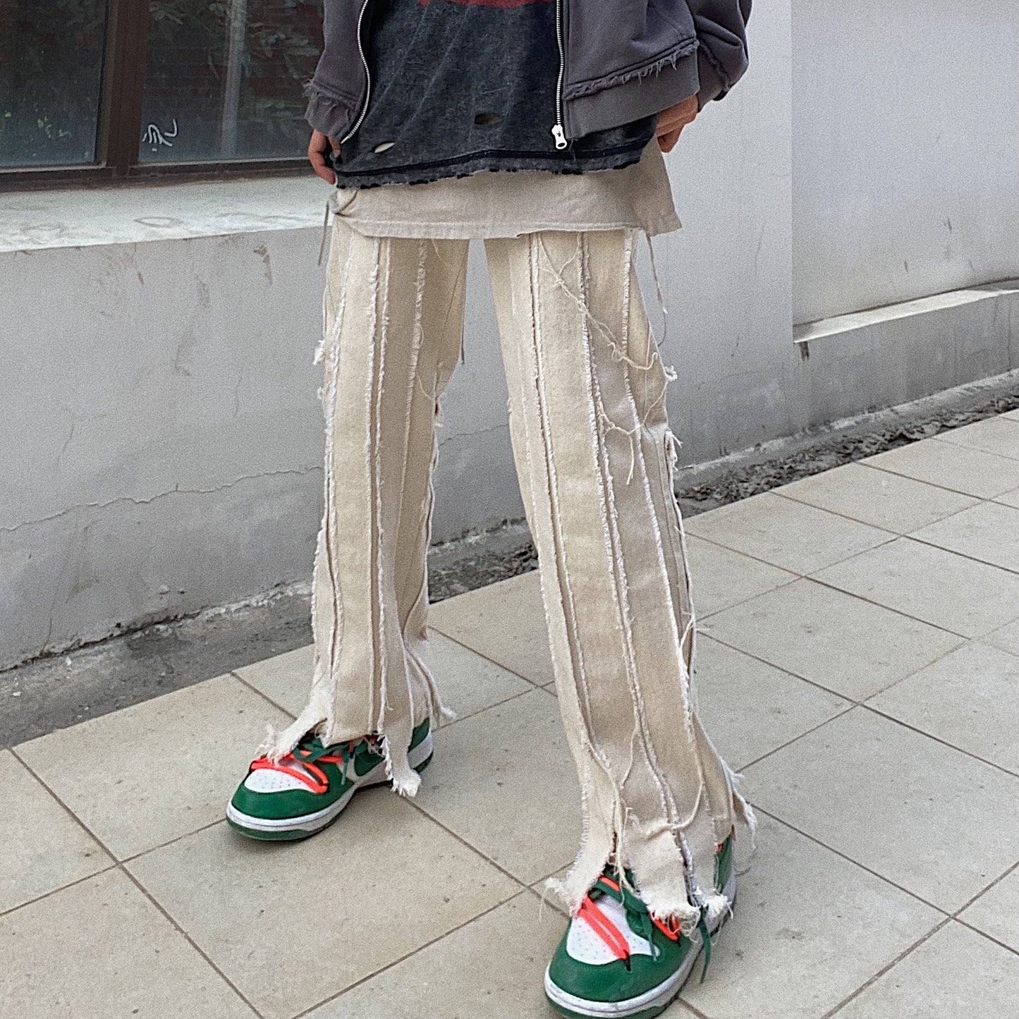 Lisa – Deconstructed Stitching Raw Edge Jeans