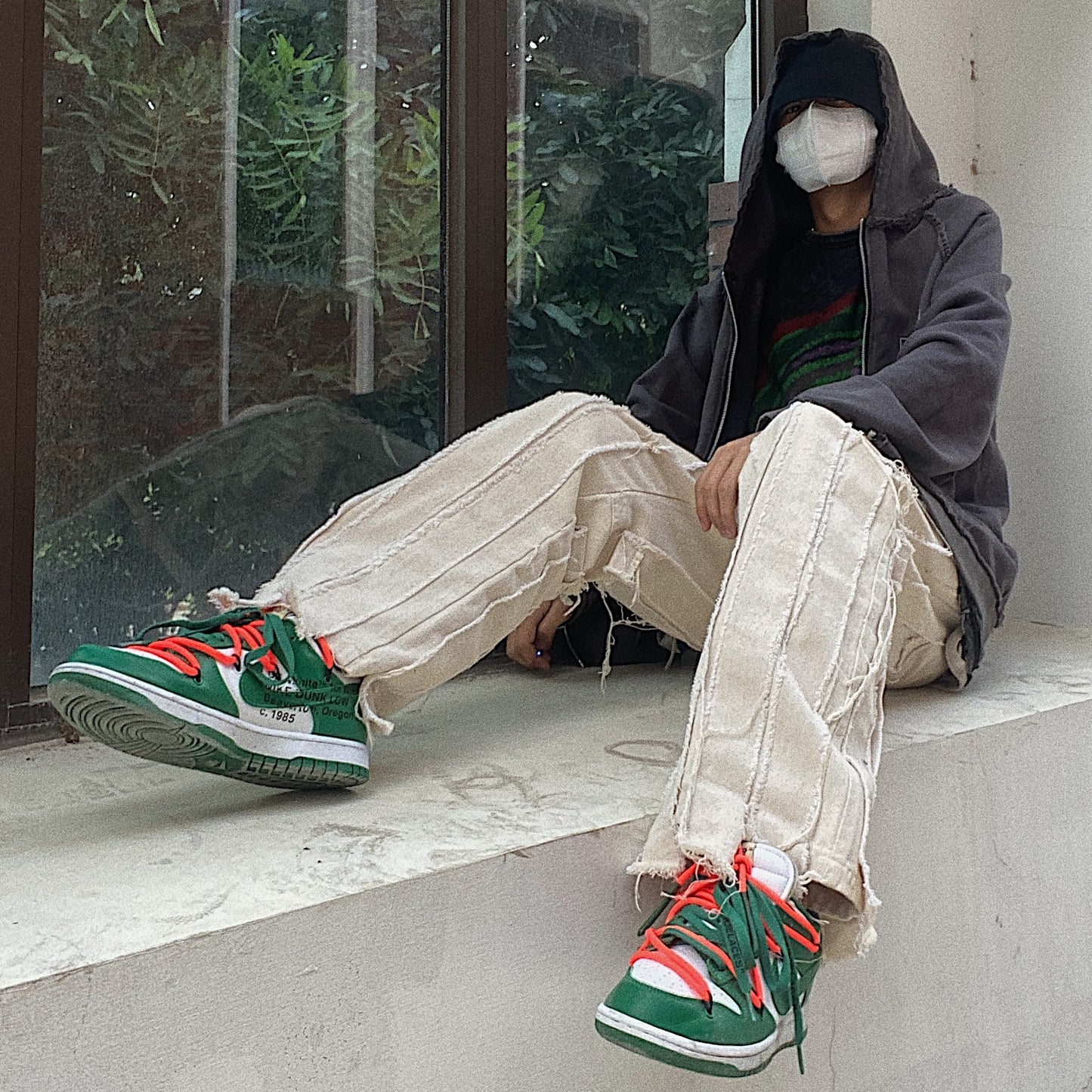 Lisa – Deconstructed Stitching Raw Edge Jeans