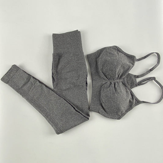 Abigail – Women's Yoga Set with Crop Top and Leggings