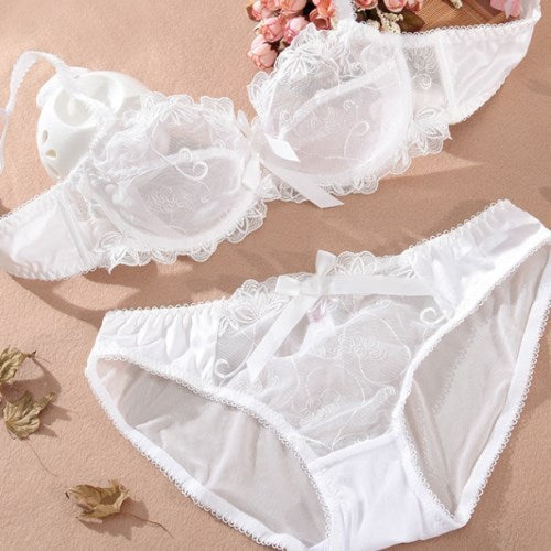 Andrea – Ultra-Thin Lingerie Set