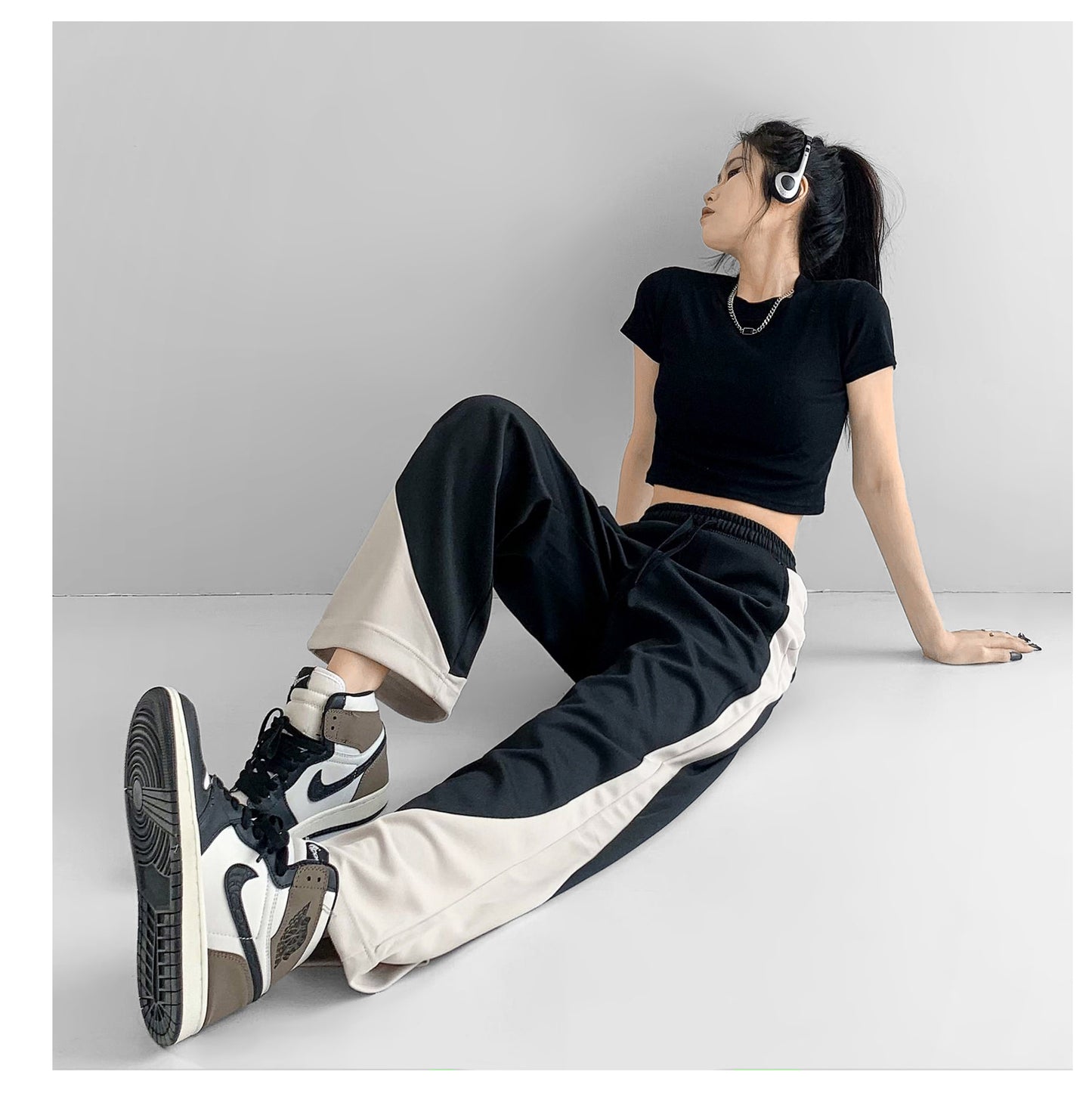 Tara – Loose Fitting Fashionable Sports Pants