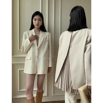 Joanne – Women's Pleated Shoulder Pad Blazer