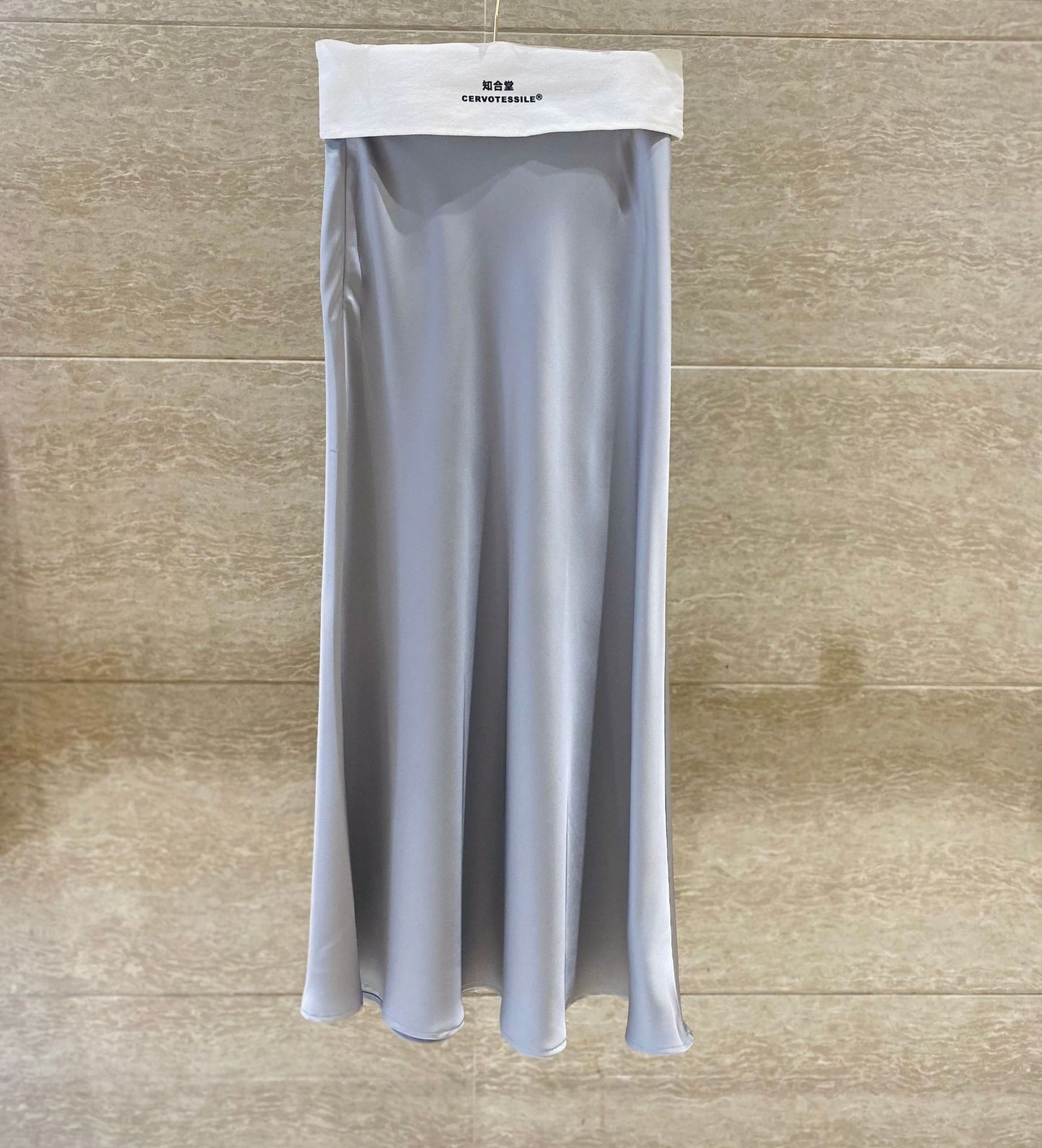 Rose – Glossy High-Waist Fishtail Skirt