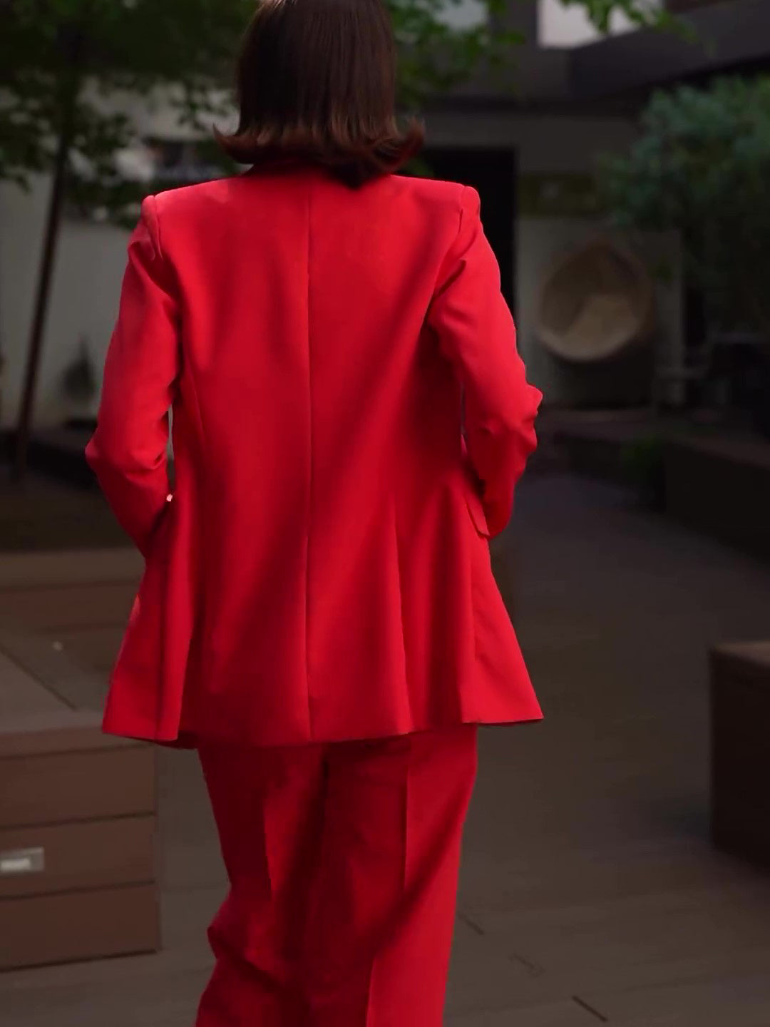 Tara – Elegant Three-piece Suit with Camisole and High-waisted Pants