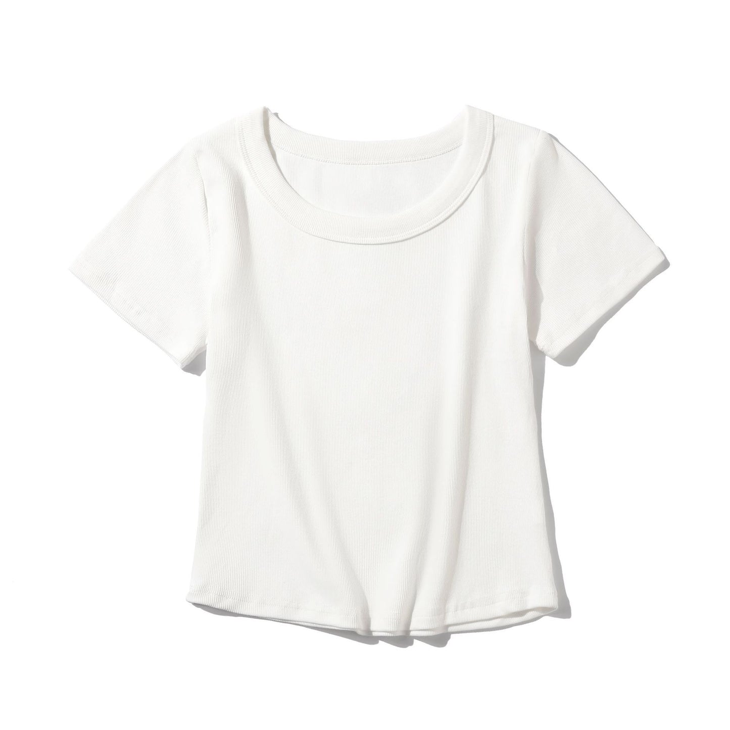 Carly – French-style O-neck Short Vegan Cotton T-shirt with Curved Hem