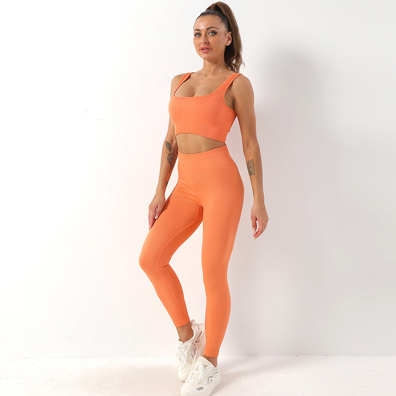 Nicola – Seamless Yoga Set with High Waist Leggings