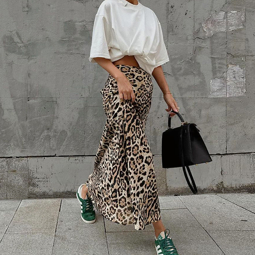 Joy – Leopard Print A-Line Skirt