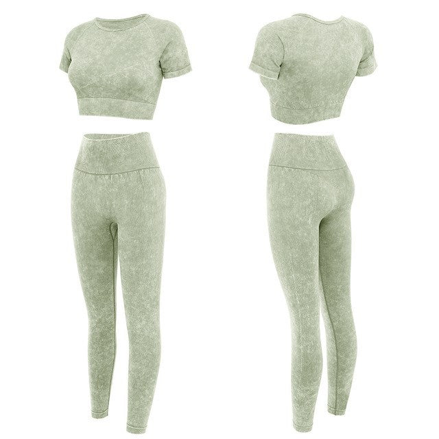 Elizabeth – Seamless Fashion Sportswear Outfit