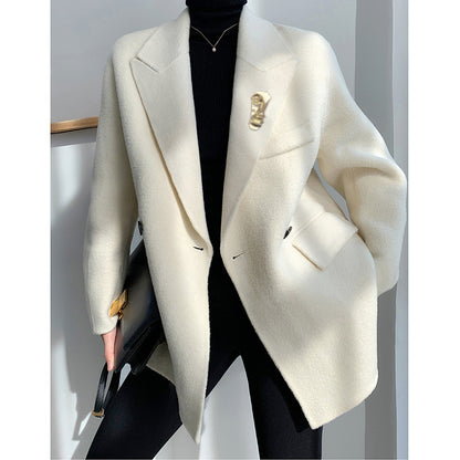 Rachel – Short Woolen Blazer in Hepburn Style