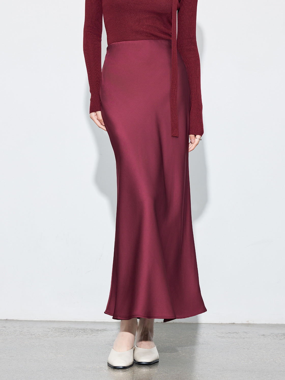 Rose – Glossy High-Waist Fishtail Skirt