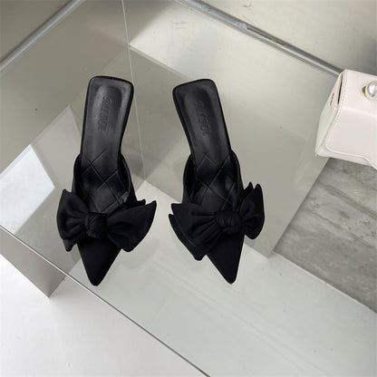 A New Style Of Large Heels And Small Bow Sandals