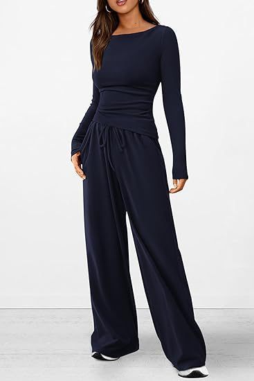 Lily – Asymmetric Long-Sleeved T-Shirt with Wide-Leg Pants