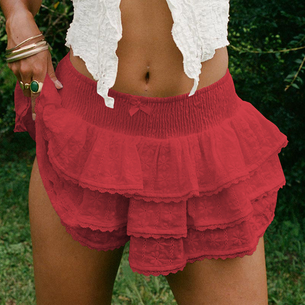 Kathleen – Bow Decorative Lace Bud Skirt