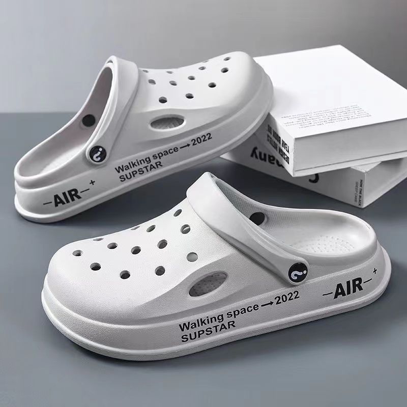 Dylan – Astronaut Decor Clogs