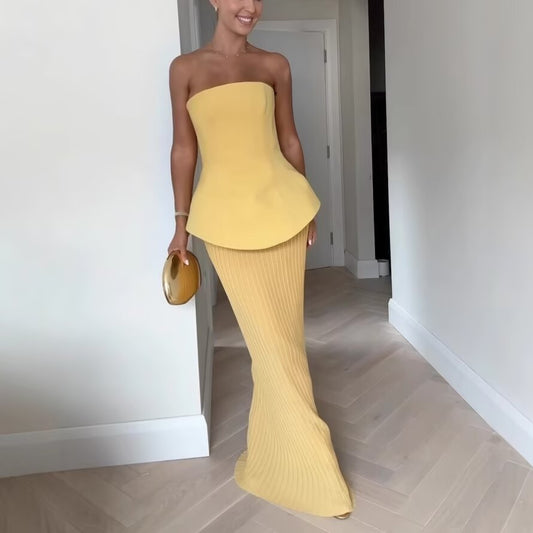 Christina – Sleeveless Tube Top Pleated Dress