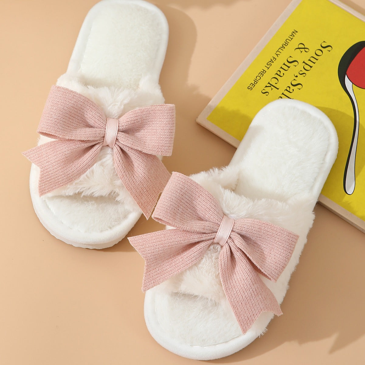 Janet – Cute Bow Non-Slip Winter Slippers