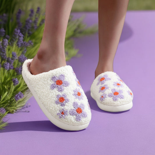 Sarah – Hibiscus Flower Woolen Slippers