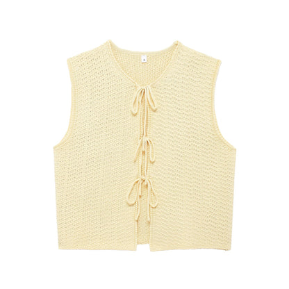 Betty – Artistic Retro Knitted Vest