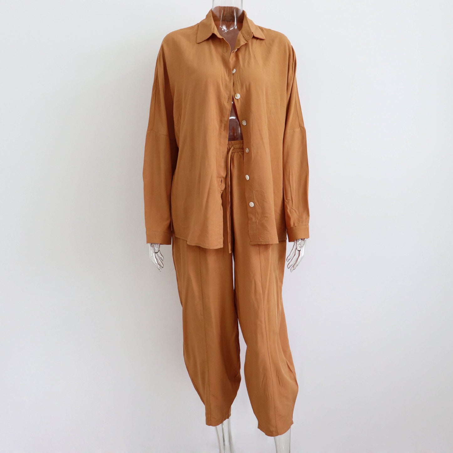 Rachel – Urban Style Two-Piece Set with Polo Collar