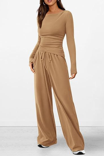 Lily – Asymmetric Long-Sleeved T-Shirt with Wide-Leg Pants