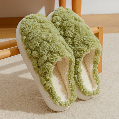 Joan – Cozy Unisex Plush Slippers