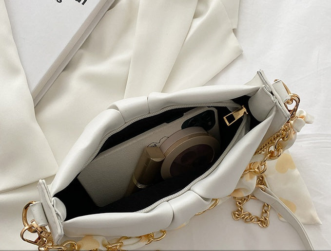 Kelly – Stylish Crossbody Fold Cloud Bag