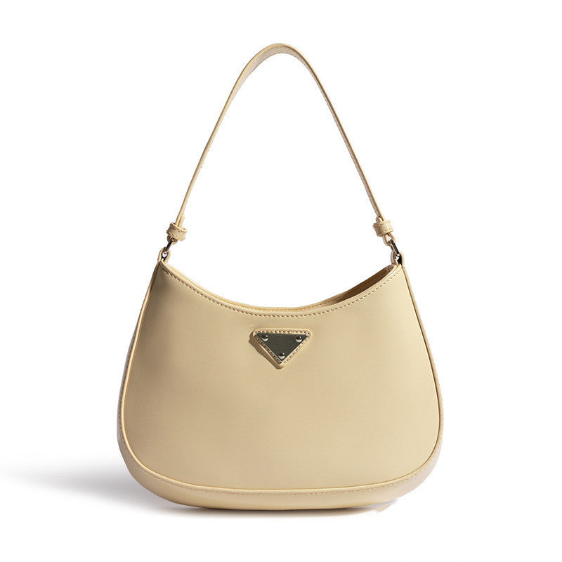 Sara – Vintage Saddle Bag with Urban Simplicity