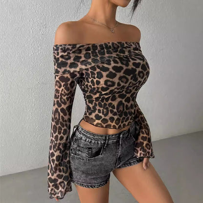 Pamela – Off-Shoulder Long Sleeve Leopard Print Top