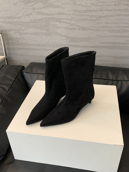 Patricia – Low Heel Retro Pointed Ankle Boots