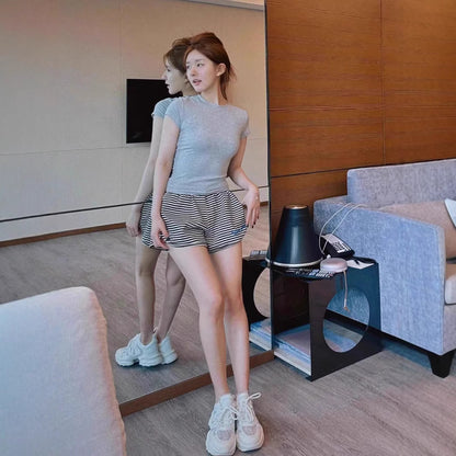 Kathryn – Slim Fit Pullover Top