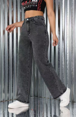 Donna – High Waist Embroidered Jeans
