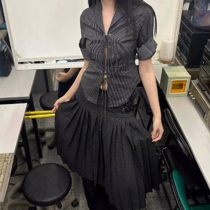 Holly – Cool Striped V-neck Lace-Up Shirt