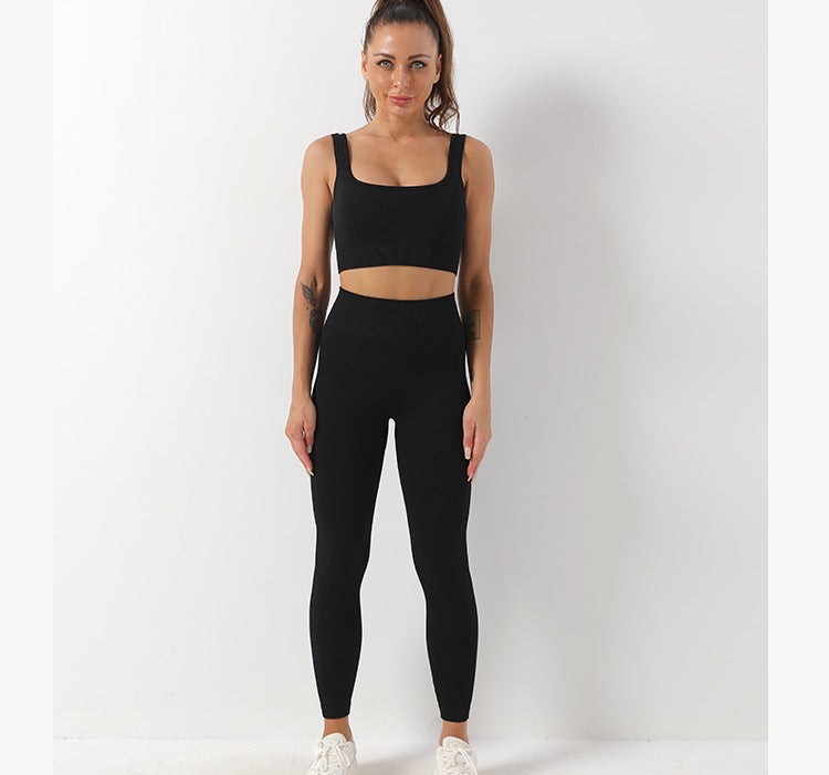 Nicola – Seamless Yoga Set with High Waist Leggings