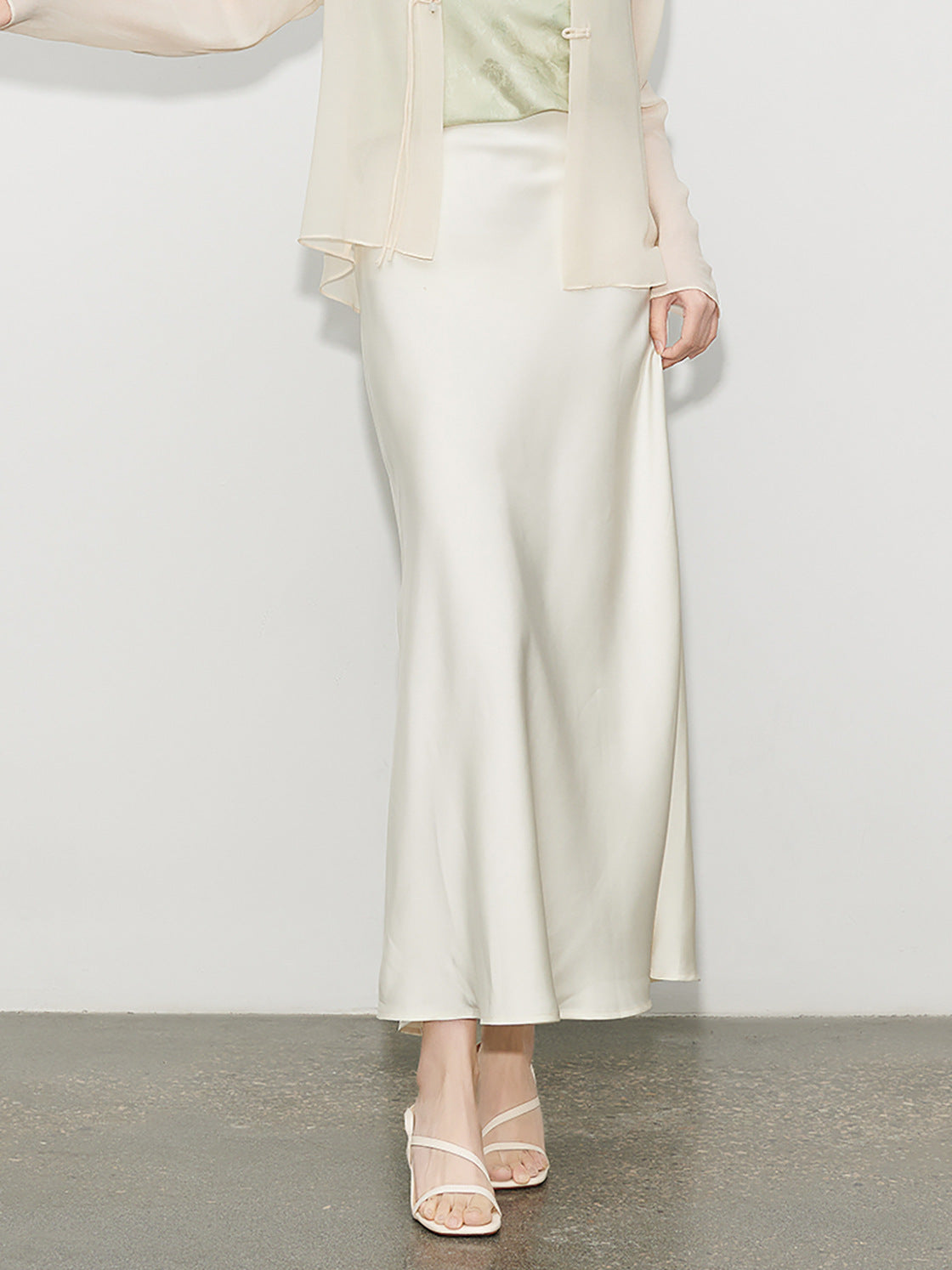 Rose – Glossy High-Waist Fishtail Skirt