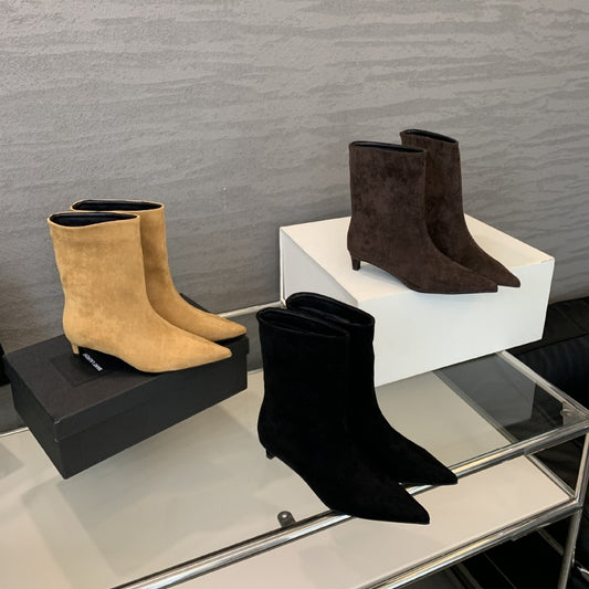 Patricia – Low Heel Retro Pointed Ankle Boots